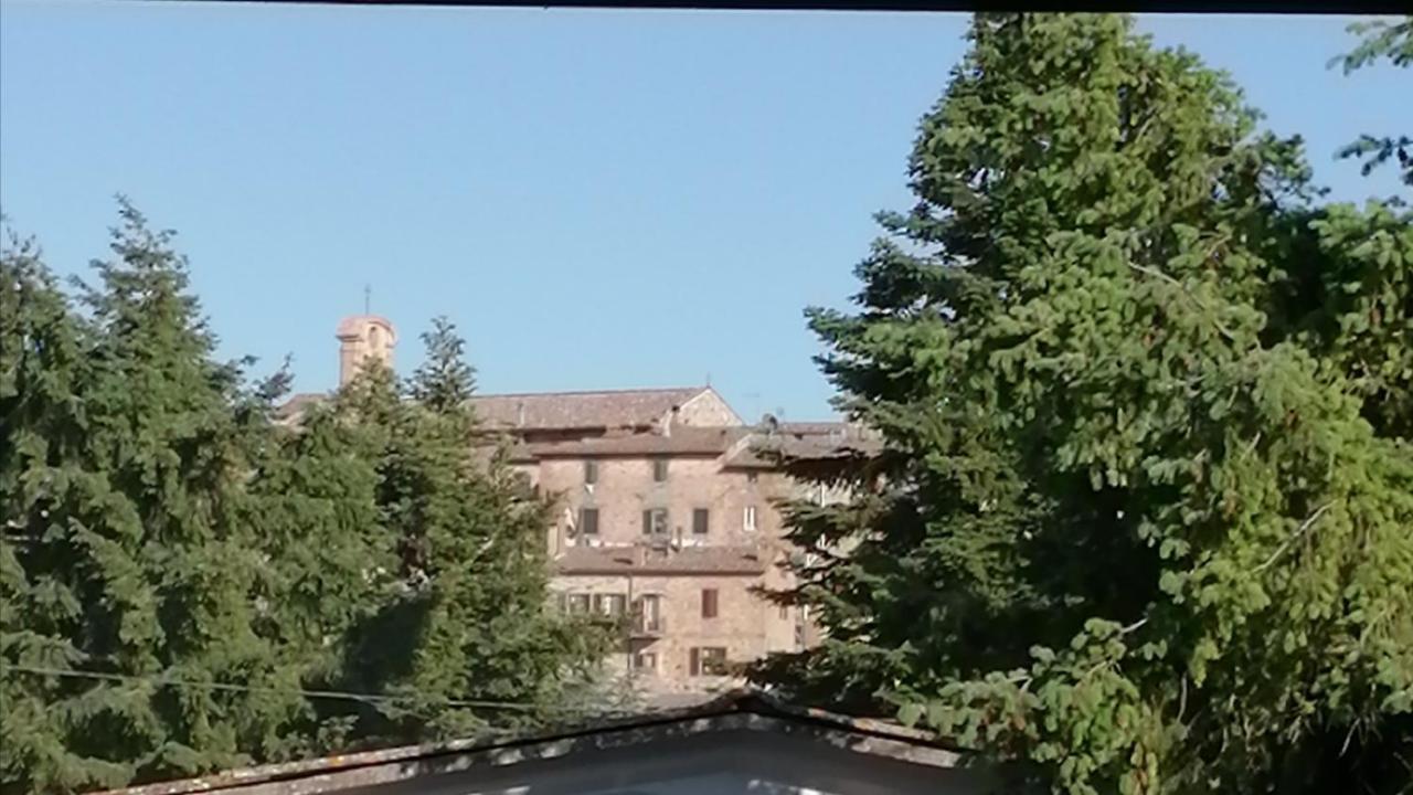 蒙蒂西亚诺Casa Di Zio别墅 外观 照片